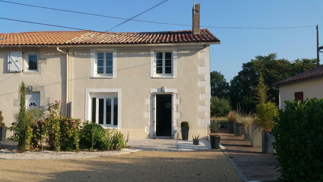 La Bouquetiere Villa Mazieres-en-Gatine Buitenkant foto